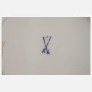 Meissen ”Spatz auf Dose”