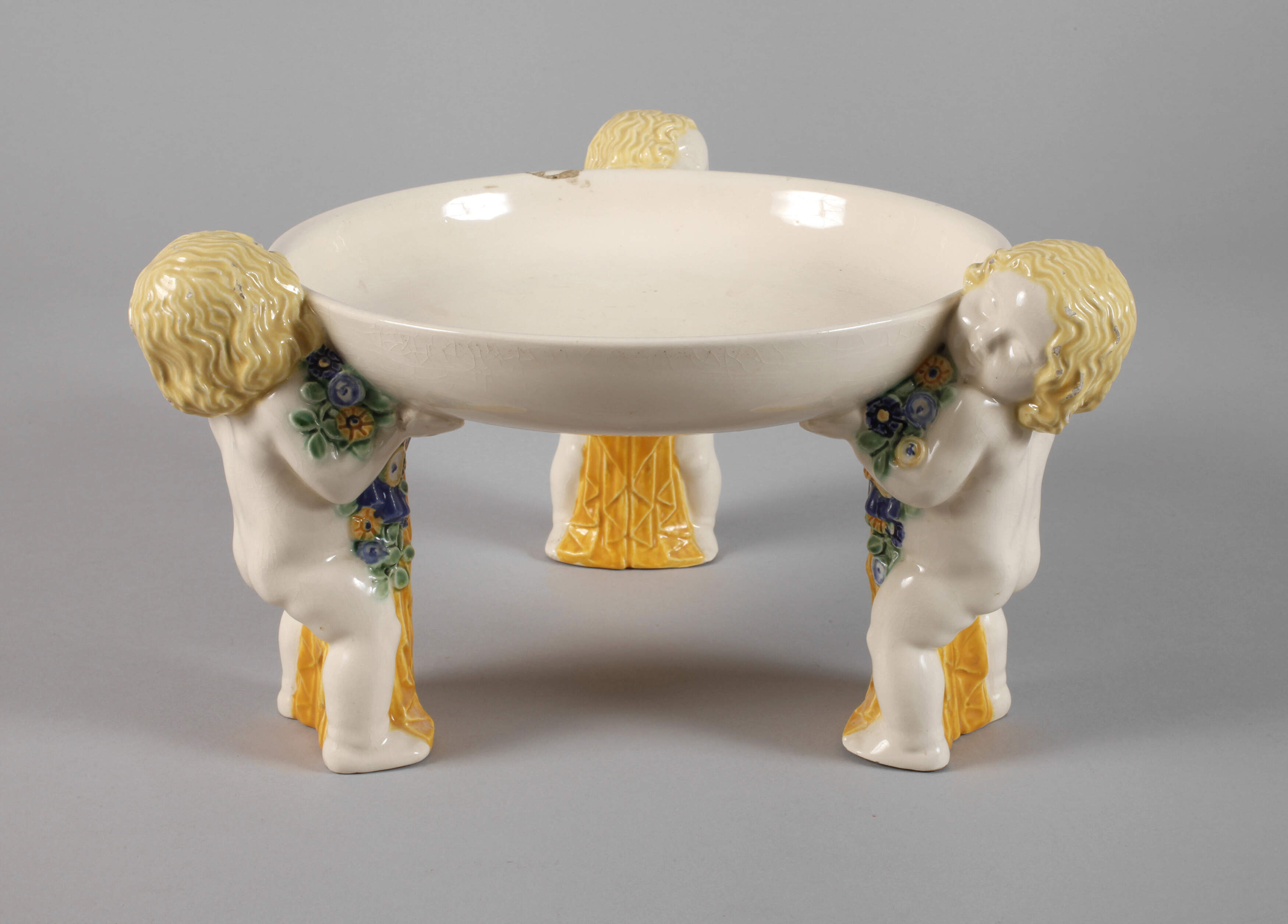 Michael Powolny Tafelaufsatz mit Putten