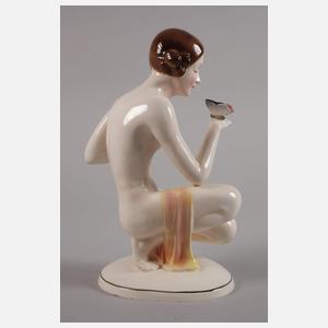 Katzhütte Akt mit Schmetterling