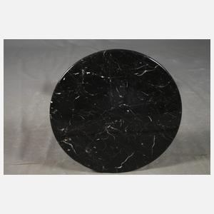 Zwei Tulip Beistelltische