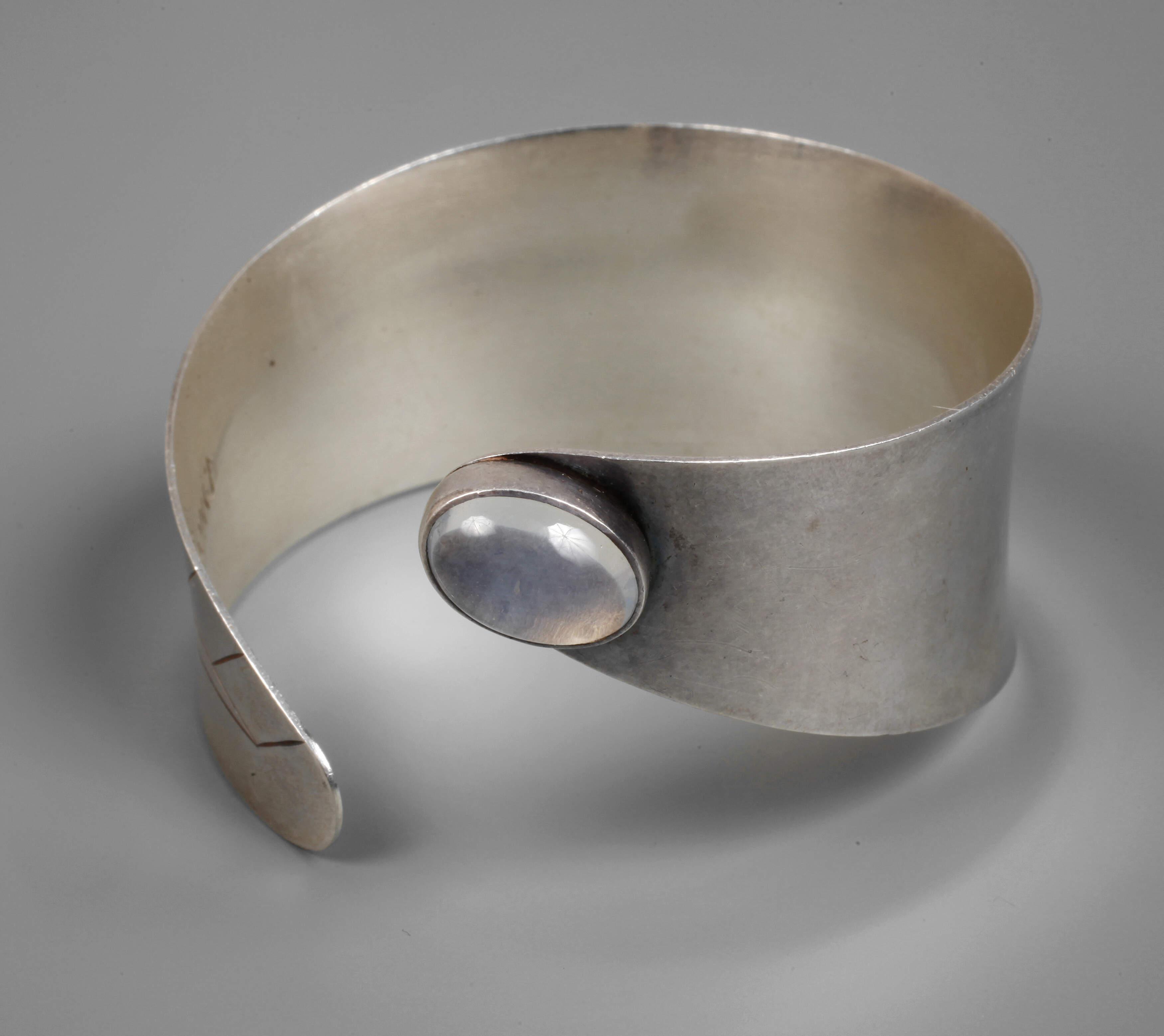 Armspange mit Mondstein