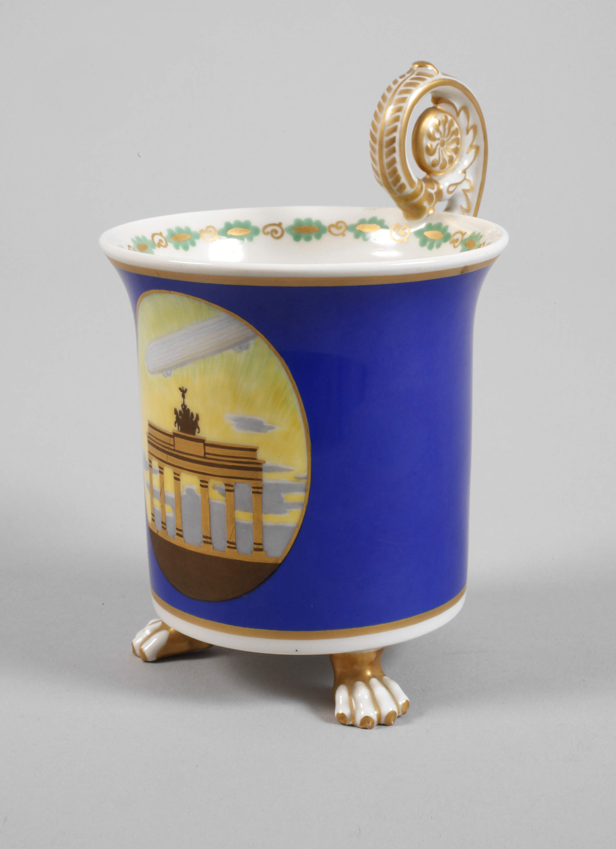 KPM Berlin Tatzentasse Zeppelinmotiv