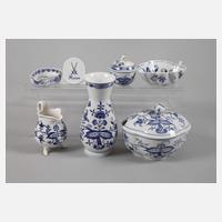 Meissen Konvolut "Zwiebelmuster"111