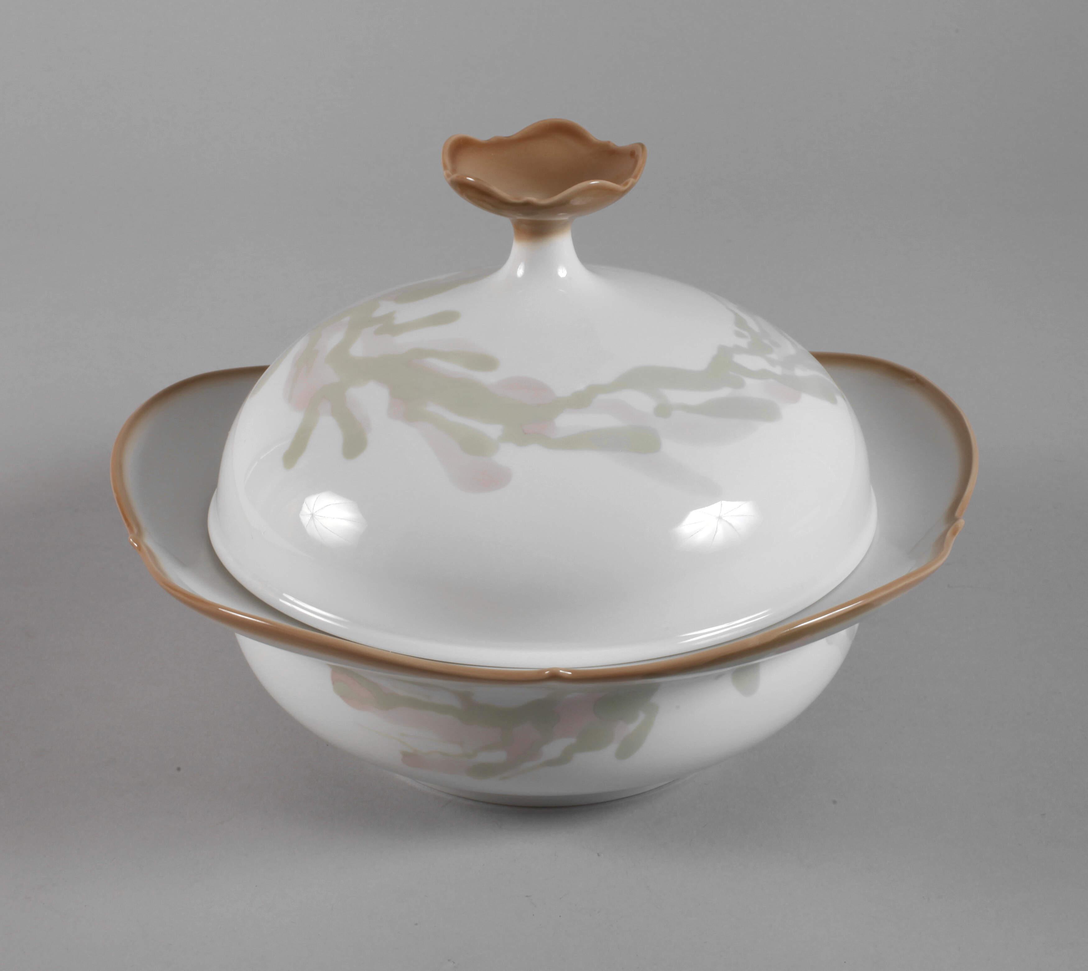 Meissen runde Deckelterrine "Floral"