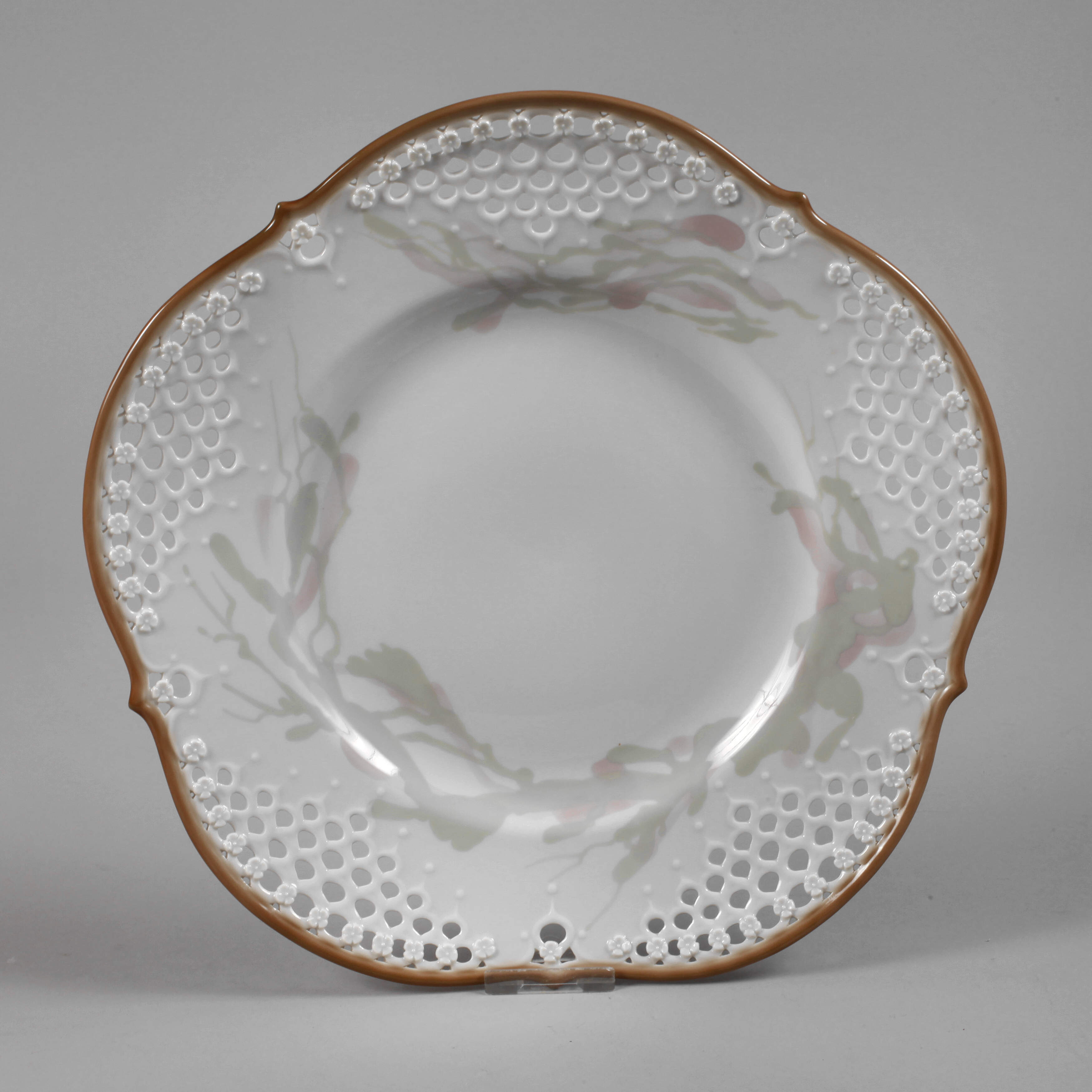 Meissen großer Durchbruchteller "Floral"