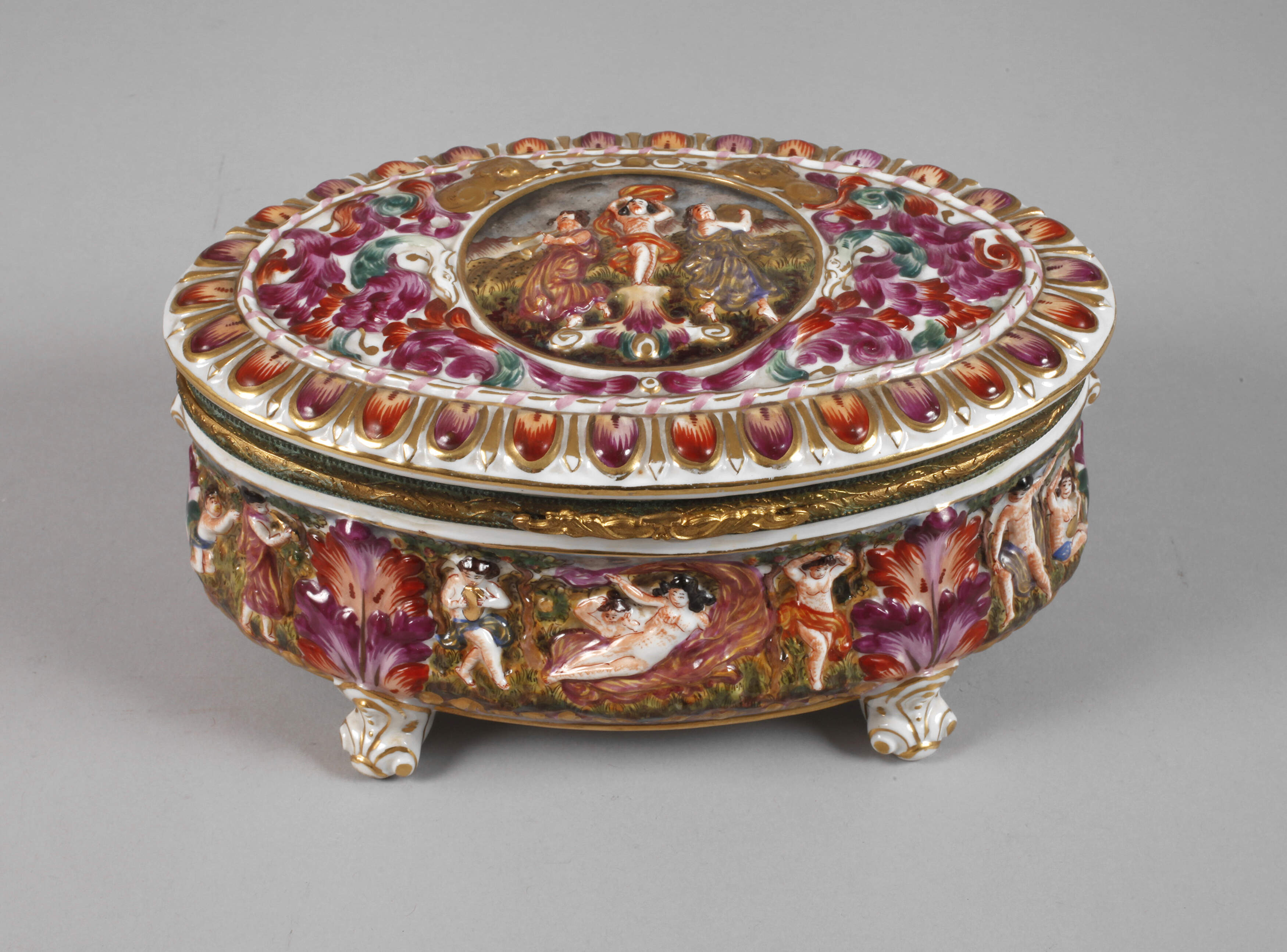 Rudolstadt-Volkstedt Prunkdose Capodimonte-Stil