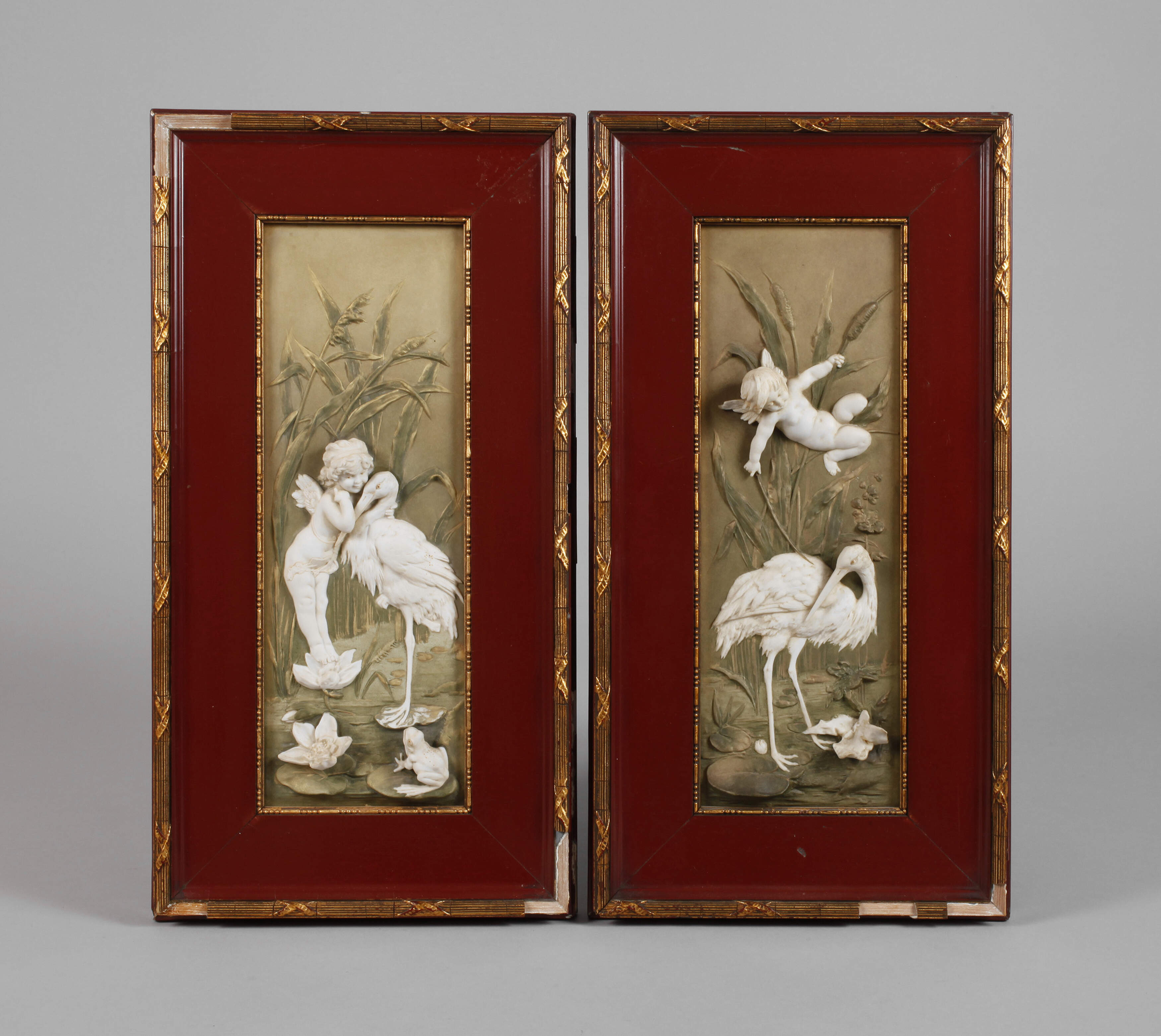 Rudolstadt-Volkstedt Paar Reliefbilder Amoretten