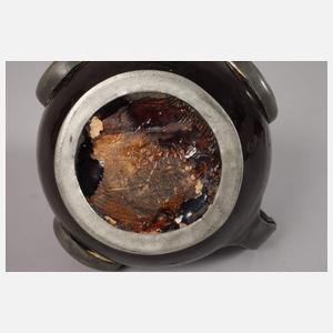 Medaillenkrug mit Zinnmontierung