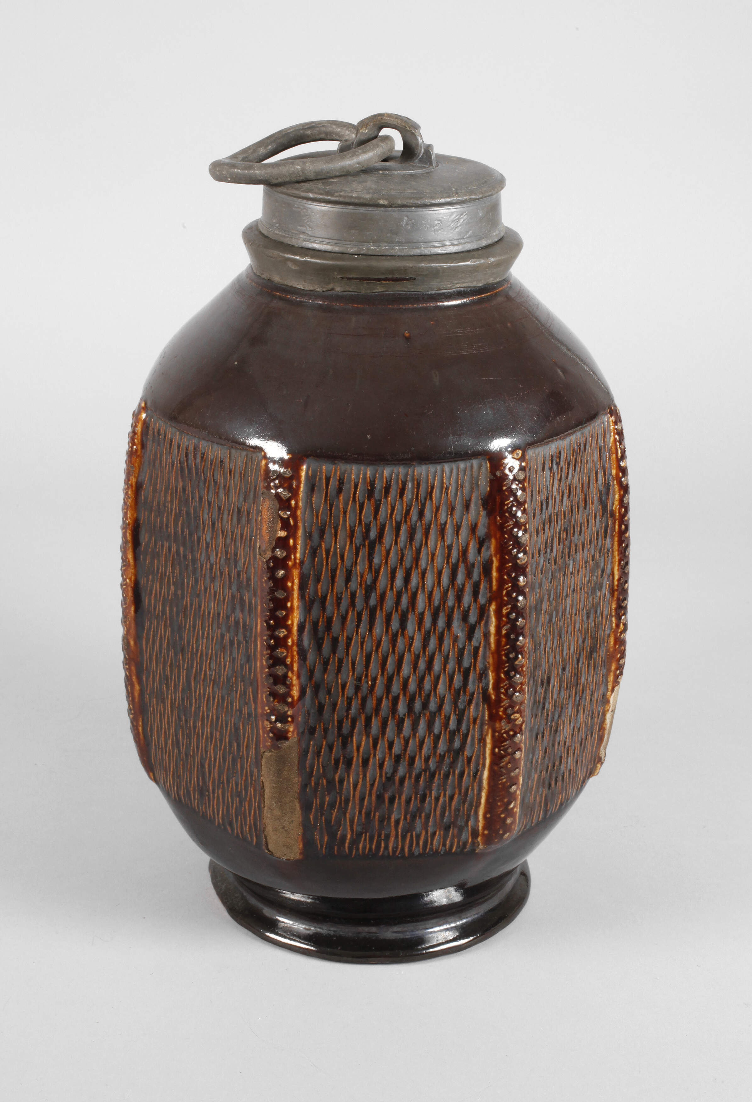 Übergroße Muskau-Triebeler Schraubkruke