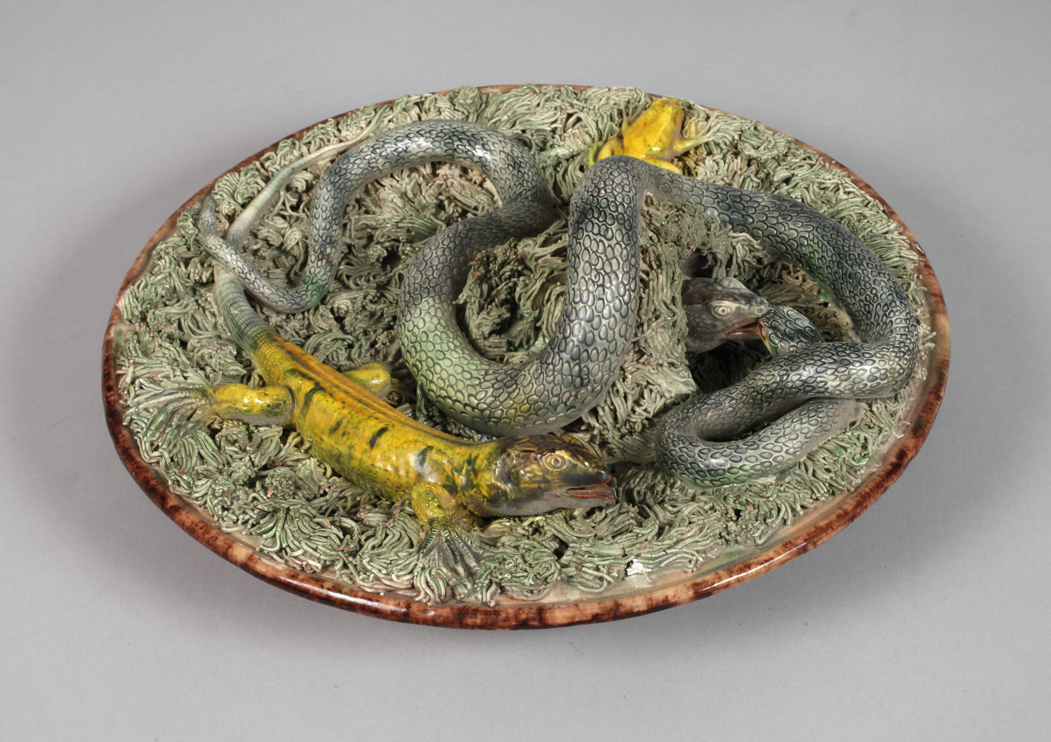 Reptilienteller nach Bernard Palissy