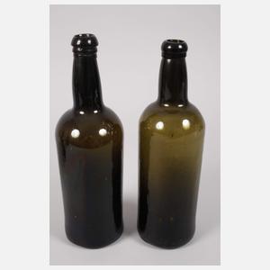 Sechs barocke Weinflaschen