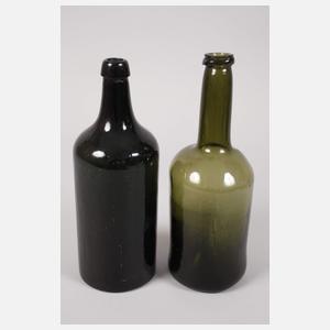 Sechs barocke Weinflaschen