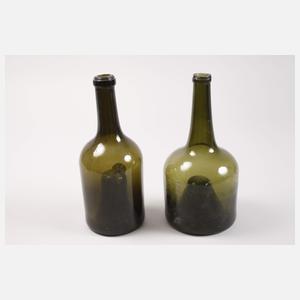 Vier Schlegelflaschen