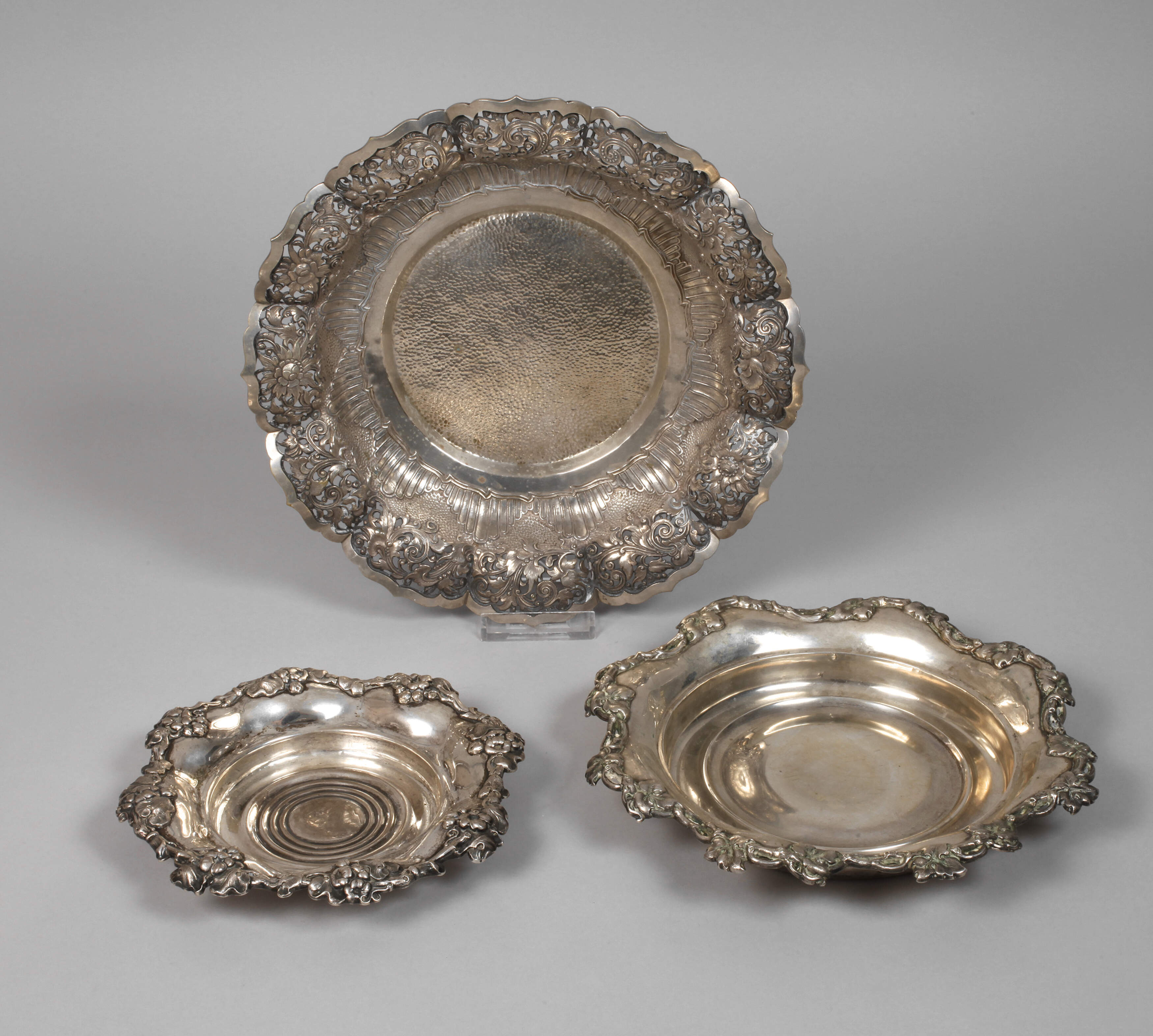 Drei Silberschalen