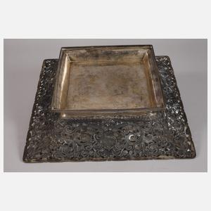 Große quadratische Silberschale