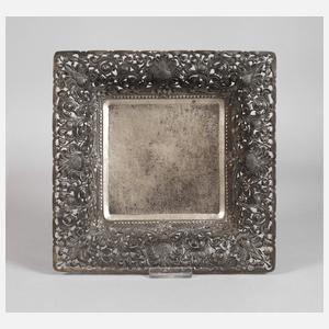 Große quadratische Silberschale