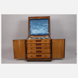 Großer Besteckkasten Akanthusdekor