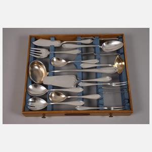 Großer Besteckkasten Akanthusdekor