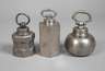 Drei Schraubflaschen Zinn