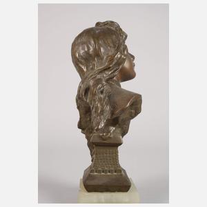 Emmanuel Villanis, Büste "Chatelaine"