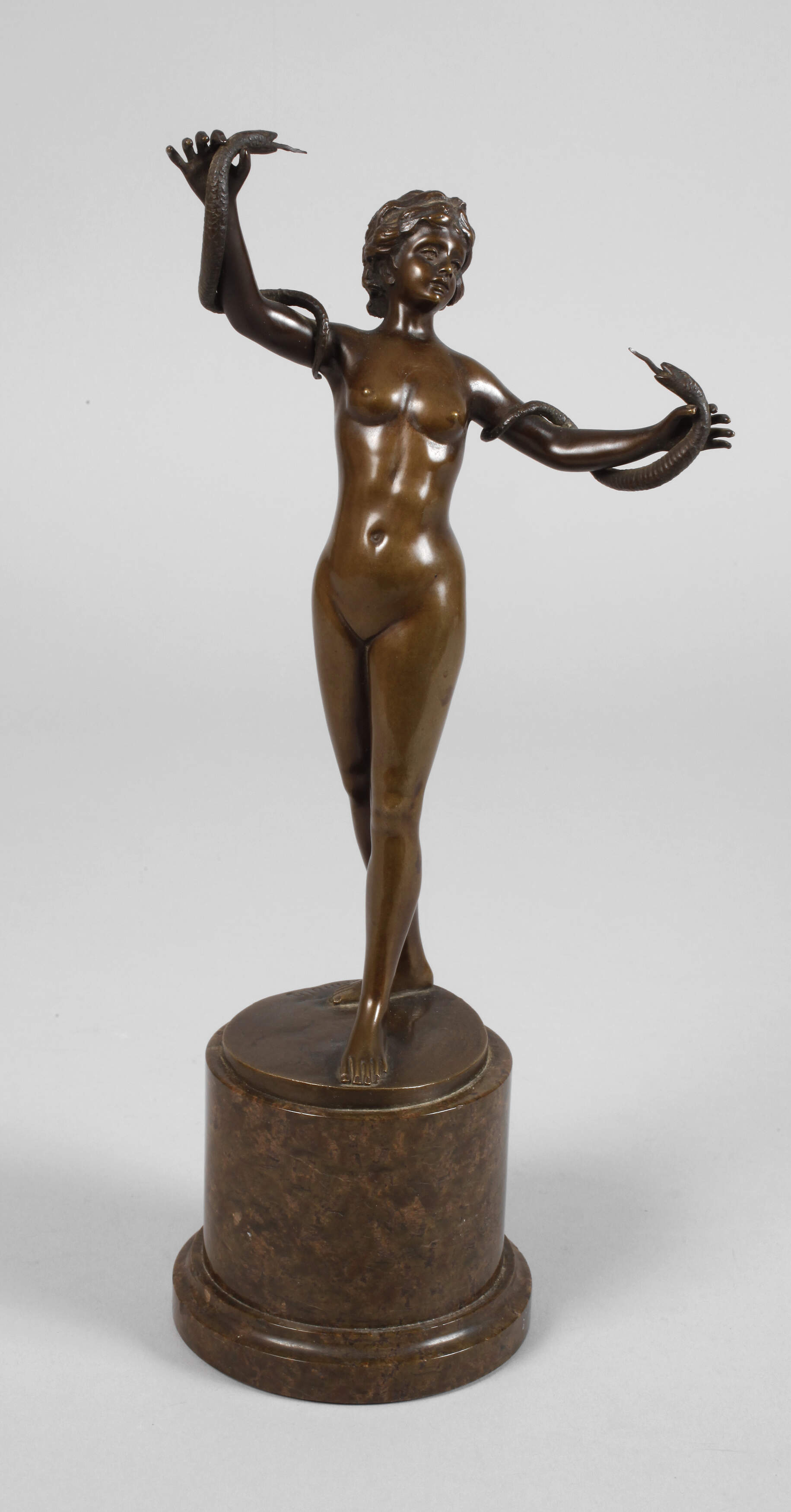 Wilhelm Warmuth, Schlangentänzerin