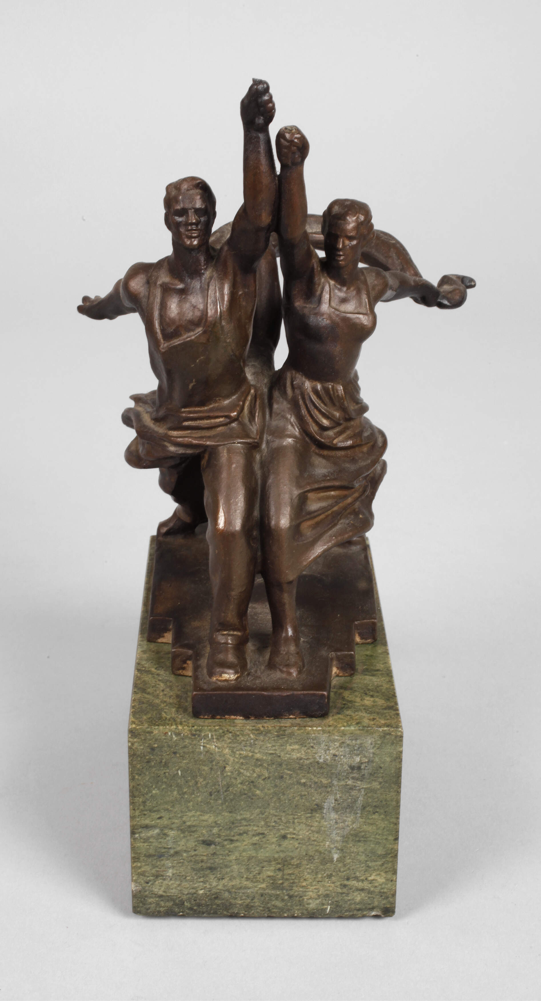 nach Wera Muchina, Arbeiter und Kolchosebäuerin