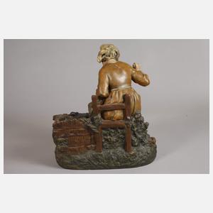 Terrakottafigur Näherin mit Katze