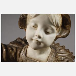 Goldscheider Wien Dame mit Truhe