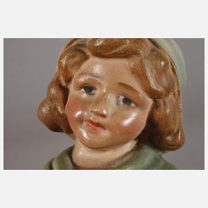 Vertikovase Mädchen mit Korb