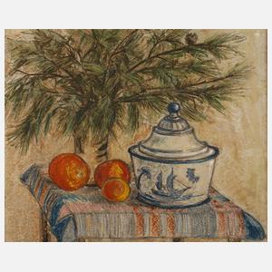 Stillleben mit Kiefernzweigen