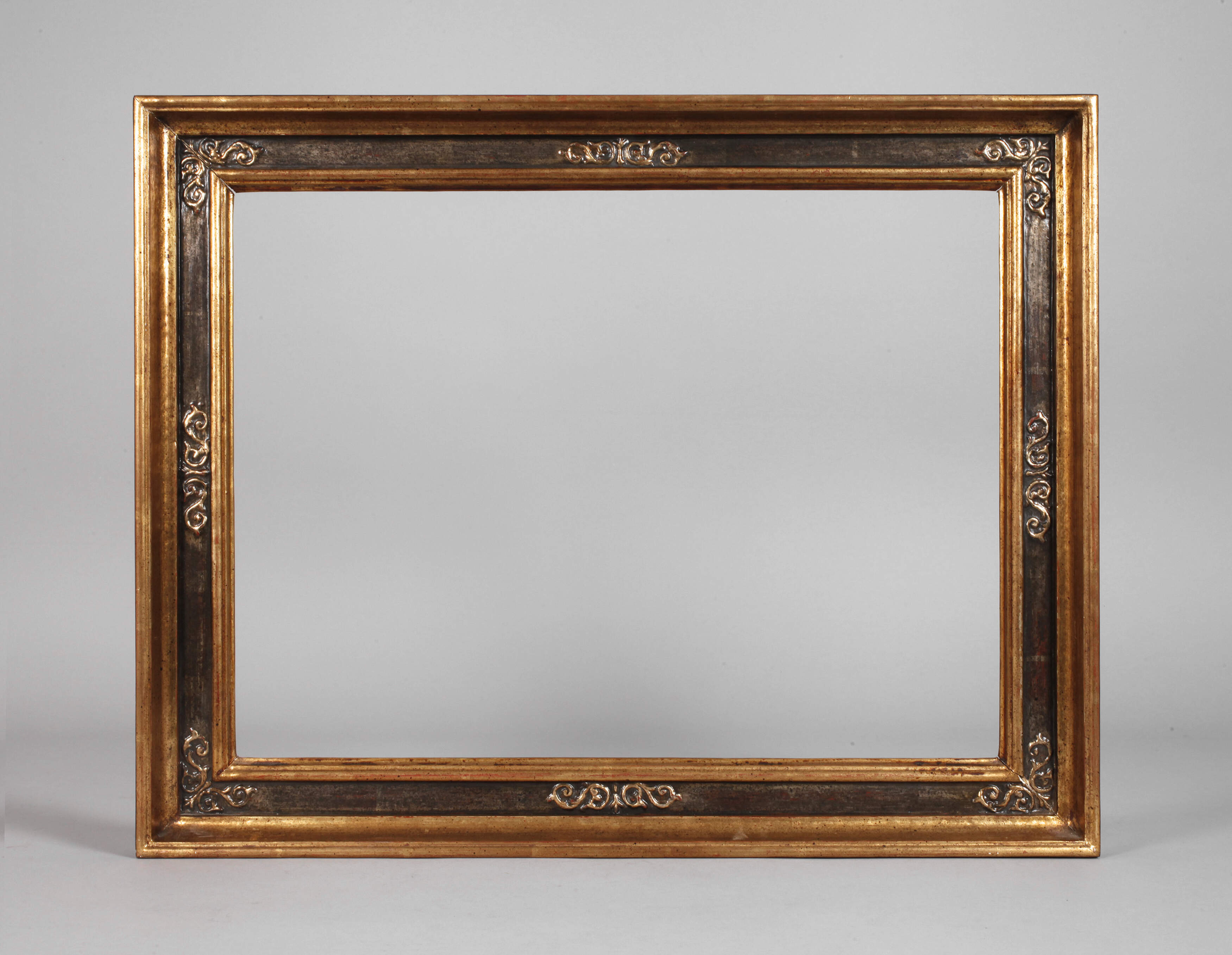 Antikisierende Leiste