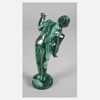 Figürliche Steinschnitzerei111