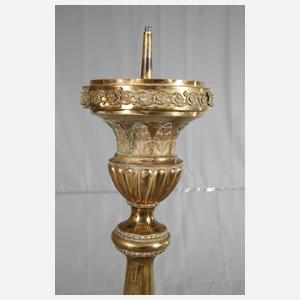 Großer klassizistischer Standleuchter