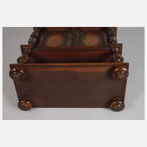 Feines Miniaturmöbel Historismus