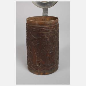 Geschnitzter Bierseidel