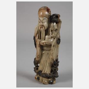 Zwei Steinschnitzereien