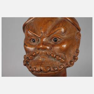 Paar figürliche Schnitzereien