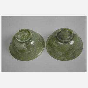 Zwei Jade-Schälchen