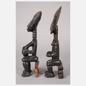 Zwei Fruchtbarkeitspuppen