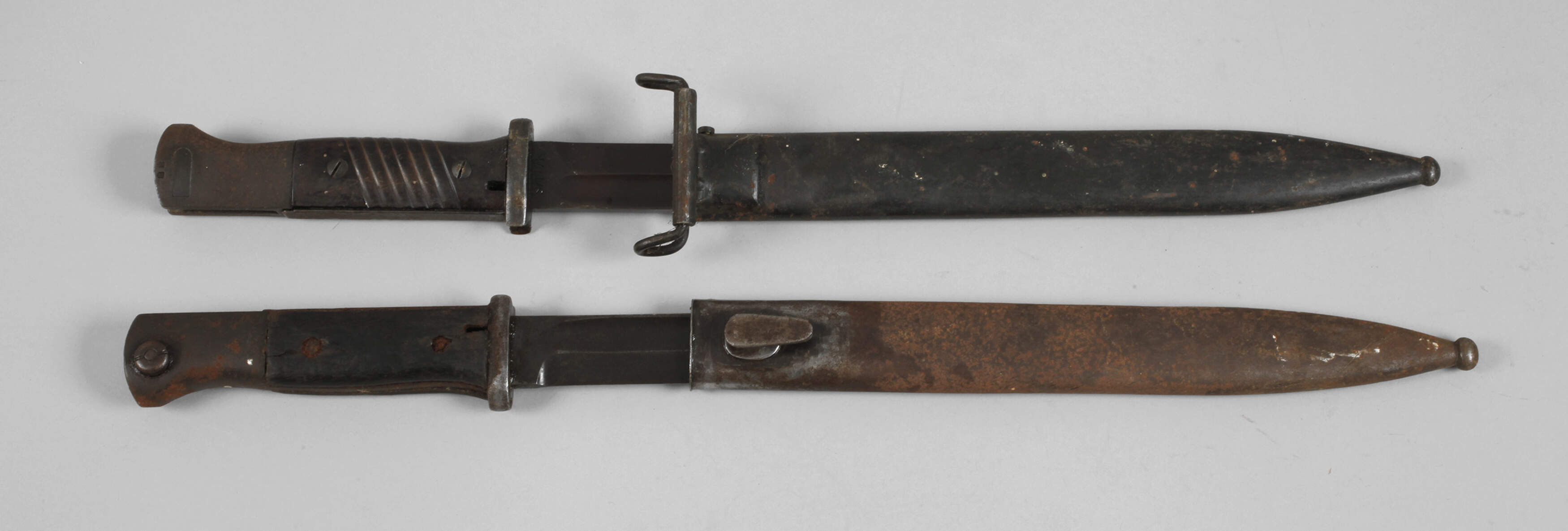 Zwei Bajonette