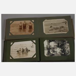 Zwei Postkartenalben Sport und Freizeit