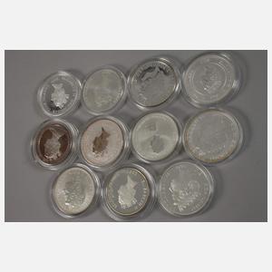 Elf Silbermünzen des Britischen Empires