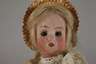 Kleine Porzellankopfpuppe