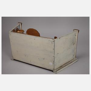 Kleiner Kaufmannsladen mit Zubehör