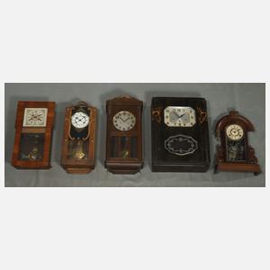 Sammlung Wanduhren
