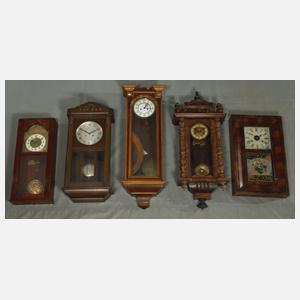 Sammlung Wanduhren