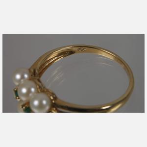 Damenring mit Perlen und Smaragden