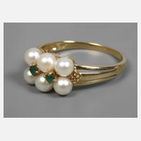 Damenring mit Perlen und Smaragden111
