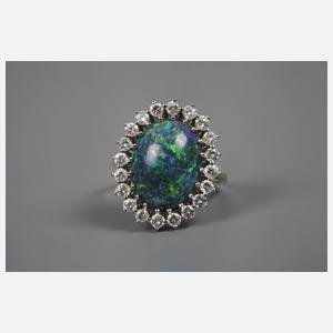 Brillantring mit Opal