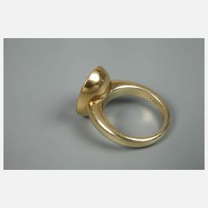 Ring mit feiner Gemme